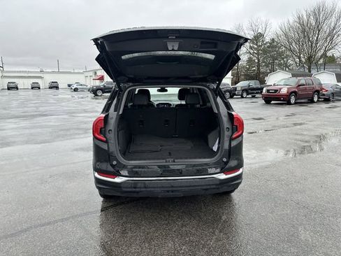 Certified 2024 GMC Terrain SLT image 20