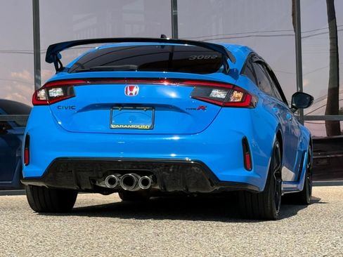 Used 2024 Honda Civic Type R image 11