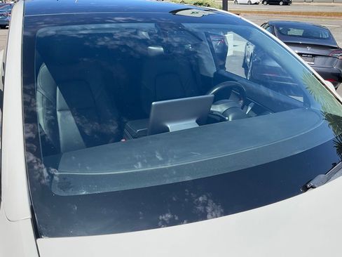 Used 2021 Tesla Model Y Long Range image 77