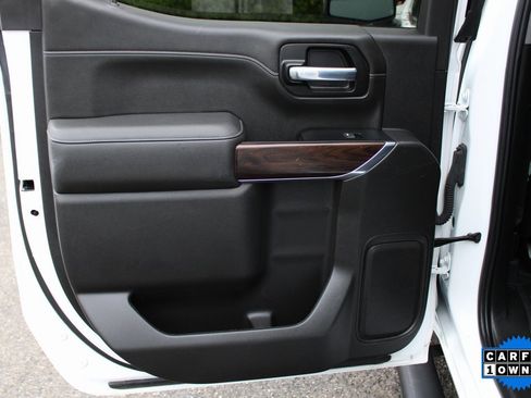 Used 2022 GMC Sierra 1500 SLT w/ X31 Off-Road Package image 30