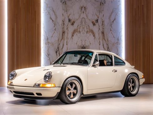 Used 1990 Porsche 911 Carrera image 1