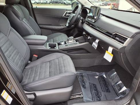 New 2025 Mitsubishi Outlander SE AWD/4WD image 9