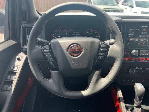 Used 2026 Nissan Frontier PRO-4X AWD/4WD image 14