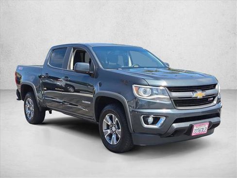 Used 2018 Chevrolet Colorado Z71 RWD image 3