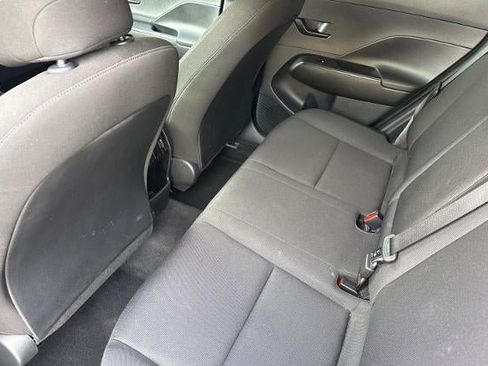 Used 2024 Hyundai Kona SEL AWD/4WD image 5