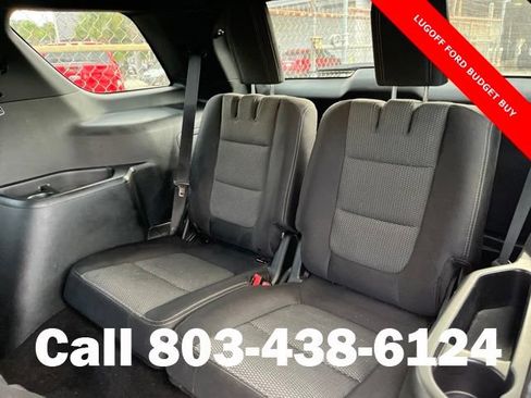 Used 2018 Ford Explorer XLT w/ Equipment Group 201A FWD image 9
