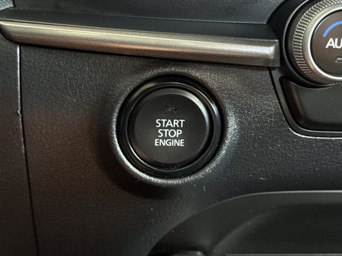 Used 2024 MAZDA MAZDA3 s FWD image 21