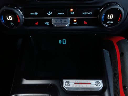 Used 2024 Ford Bronco Heritage Edition AWD/4WD image 18