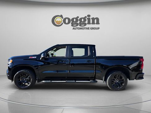 Used 2024 Chevrolet Silverado 1500 RST image 2