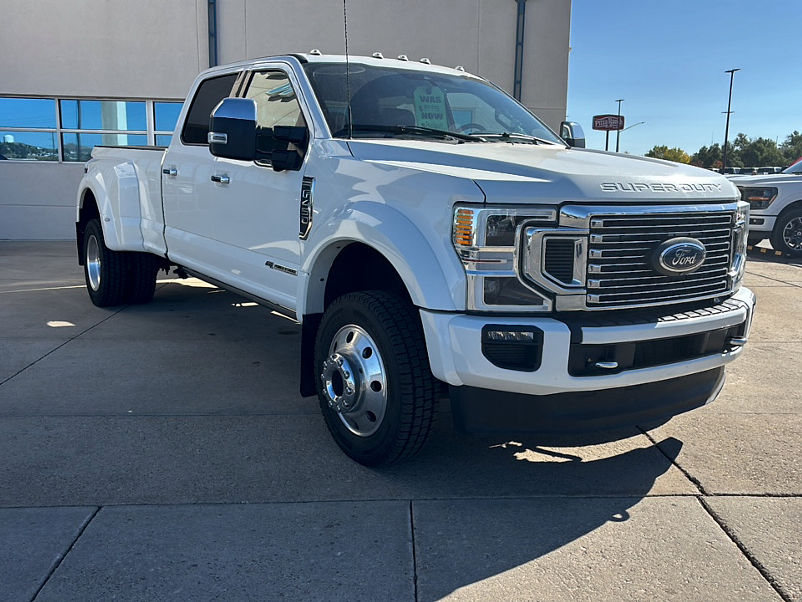 Used 2022 Ford F450 Platinum w/ Camper Package AWD/4WD image 3