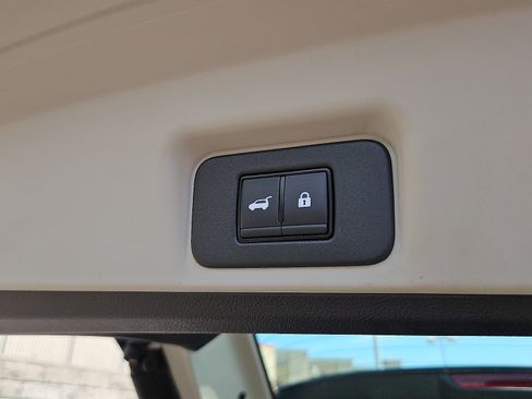 Certified 2024 Nissan Ariya AWD image 28