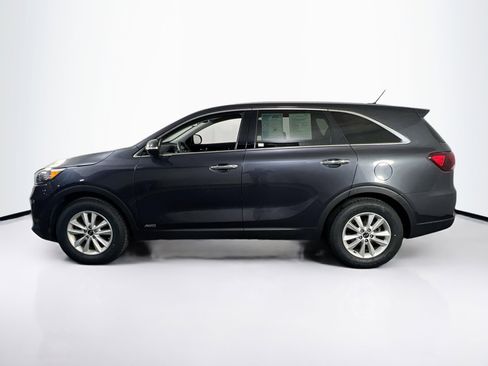 Used 2019 Kia Sorento LX image 8