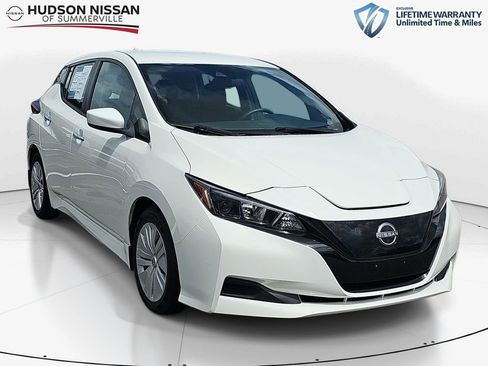 Used 2024 Nissan Leaf S FWD image 1
