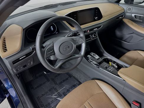 Used 2020 Hyundai Sonata SEL w/ Premium + Sunroof Package FWD image 2