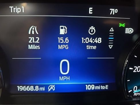 Certified 2024 Ford Explorer XLT w/ Equipment Group 202A AWD/4WD image 28