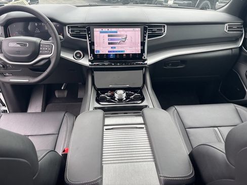 New 2026 Jeep Grand Wagoneer Limited AWD/4WD image 36