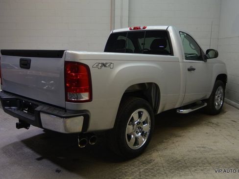 Used 2010 GMC Sierra 1500 SLE w/ SLE Preferred Package AWD/4WD image 5