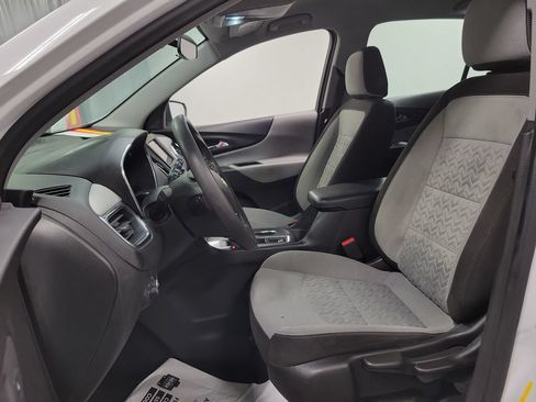 Used 2024 Chevrolet Equinox LS w/ Driver Confidence II Package FWD image 13