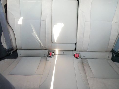 Used 2022 Subaru Outback Premium image 13