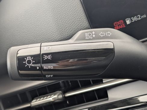 Used 2026 Kia Sportage SX image 34