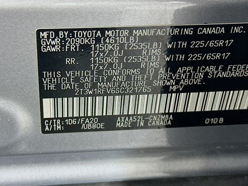 Used 2025 Toyota RAV4 XLE FWD image 12