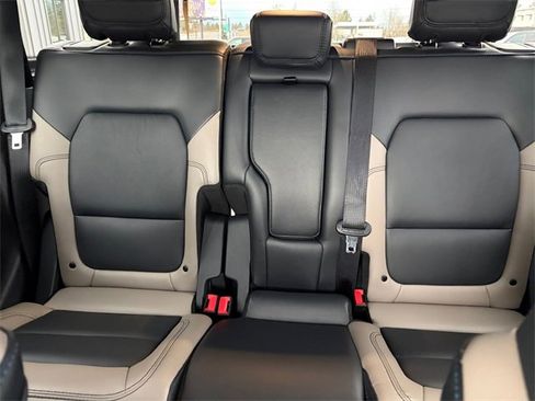 Used 2024 Ford Bronco Wildtrak image 23