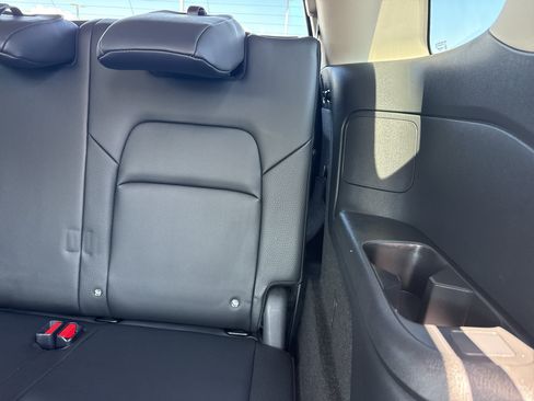 Certified 2023 Nissan Pathfinder SL AWD/4WD image 35