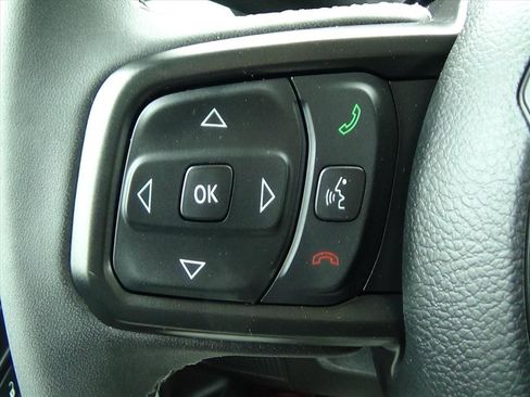 Certified 2025 Jeep Wrangler Sport S image 18