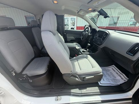 Used 2021 Chevrolet Colorado W/T w/ WT Convenience Package AWD/4WD image 10