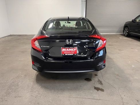 Used 2018 Honda Civic EX-T image 4
