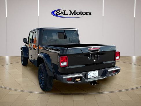New 2026 Jeep Gladiator Sport AWD/4WD image 5