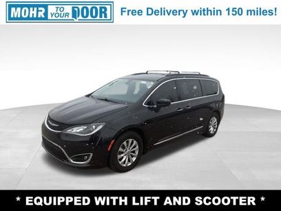 Used 2017 Chrysler Pacifica Touring-L