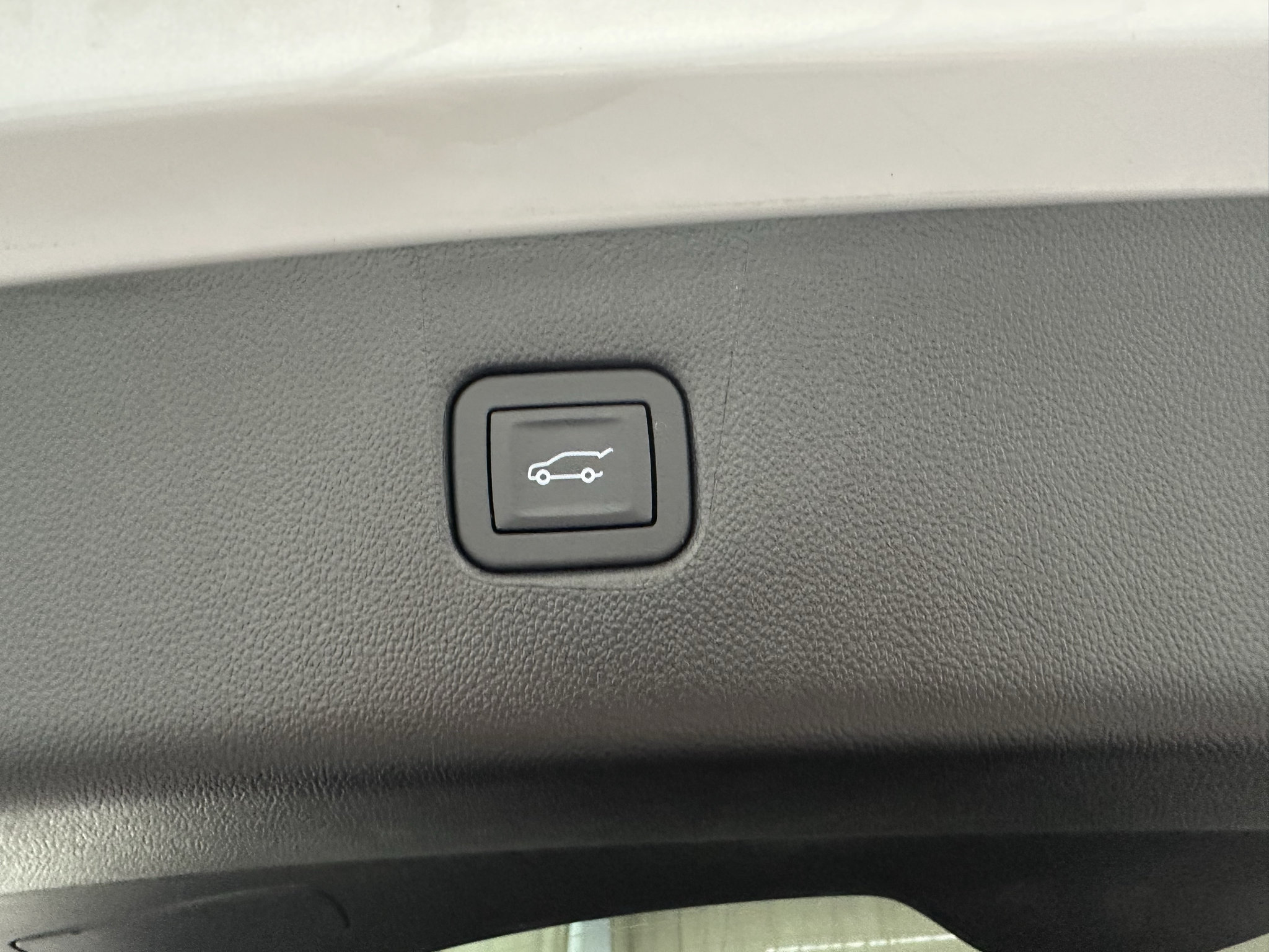 Certified 2025 Chevrolet Blazer LT w/ Convenience Package AWD/4WD image 10