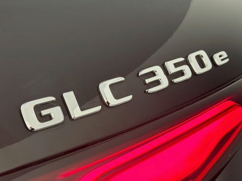 Certified 2025 Mercedes-Benz GLC 350e 4MATIC image 10