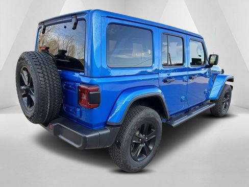 Used 2023 Jeep Wrangler Altitude image 7
