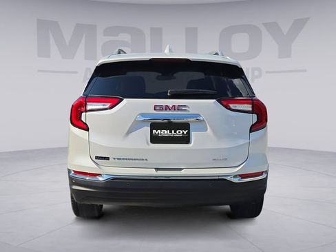 Certified 2022 GMC Terrain SLT w/ Infotainment Package II AWD/4WD image 4