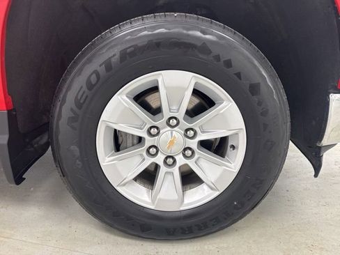 Used 2025 Chevrolet Silverado 1500 LT AWD/4WD image 26