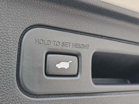 Used 2023 Honda Pilot EX-L image 28