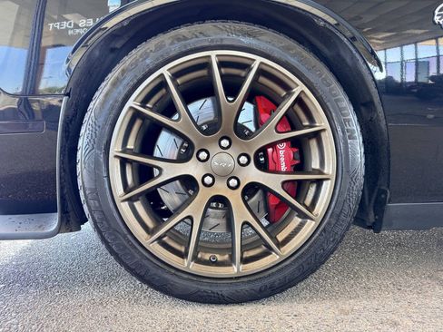 Used 2016 Dodge Challenger SRT Hellcat RWD image 7