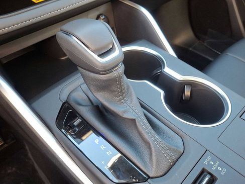 New 2026 Toyota Highlander XSE image 15