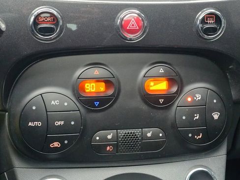 Used 2018 FIAT 500 Lounge image 35