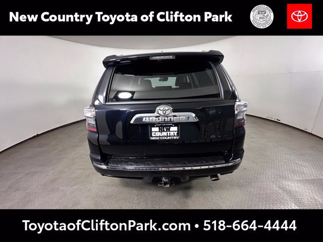 Used 2023 Toyota 4Runner Limited AWD/4WD image 4