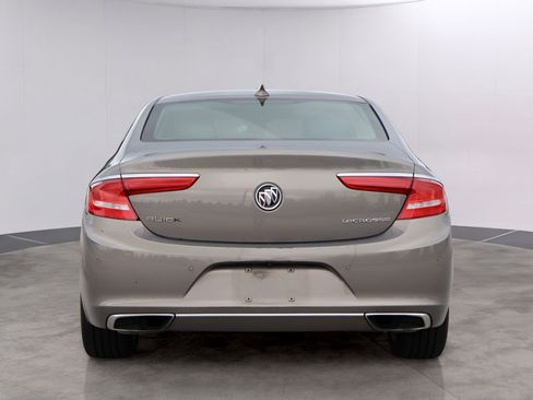 Used 2018 Buick LaCrosse Essence FWD image 6