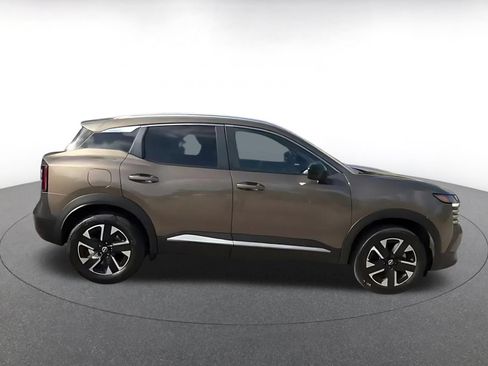 Used 2026 Nissan Kicks SV w/ Cold Weather Package AWD/4WD image 16