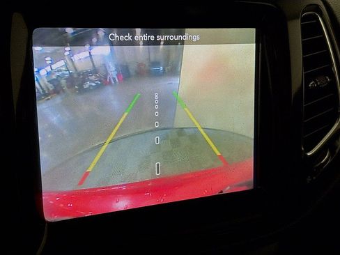 Used 2019 Jeep Compass Limited FWD image 15