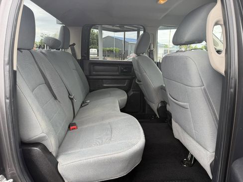 Used 2014 RAM 2500 Tradesman w/ Chrome Appearance Group image 13