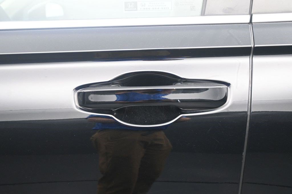 Used 2024 Honda CR-V EX image 13