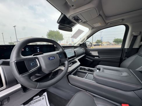 Certified 2025 Ford Expedition Active RWD image 22