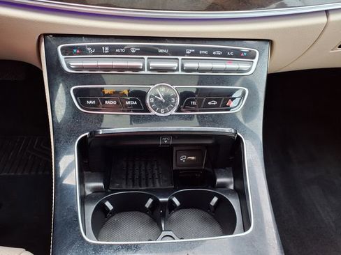 Used 2018 Mercedes-Benz E 300 image 30