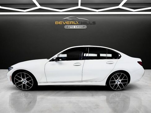 Used 2022 BMW 330i xDrive Sedan w/ M Sport Package AWD/4WD image 2
